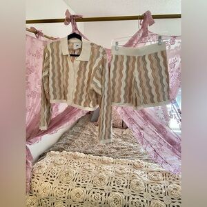 NWT Yellow the Label Felix Set- Neutral